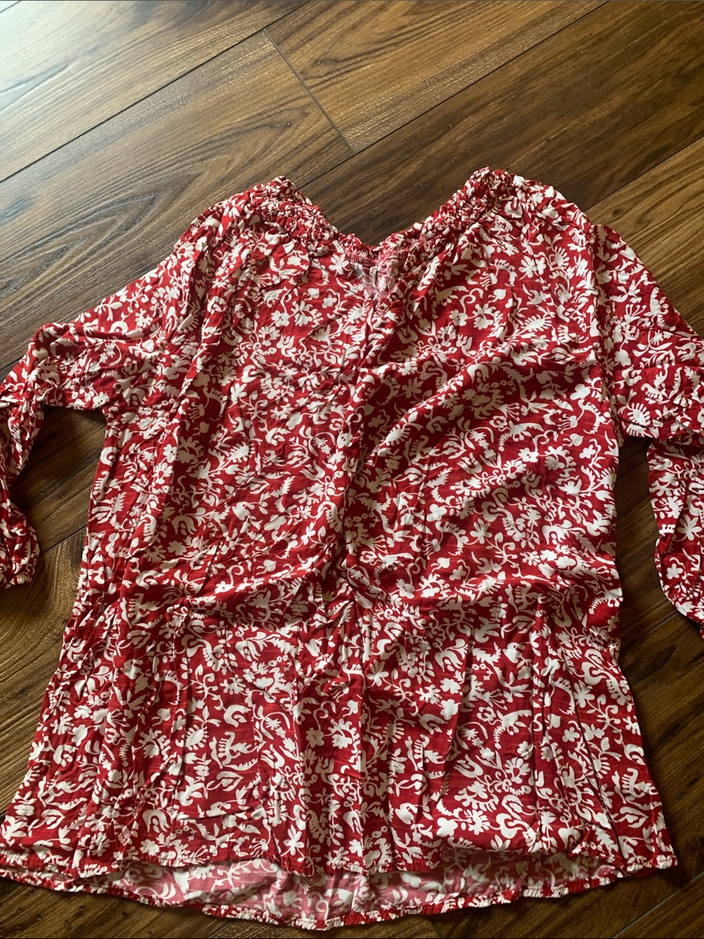 Boutique 9 Red and White Floral Peasant Top
